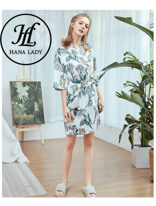 Hóa nữ hoàng với những mẫu áo choàng ngủ lụa quyến rũ 3 choàng ngủ họa tiết