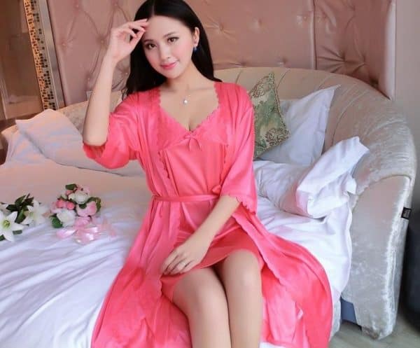 Cô nàng gầy nên chọn kiểu váy ngủ gợi cảm nào? 4 váy ngủ cao cấp