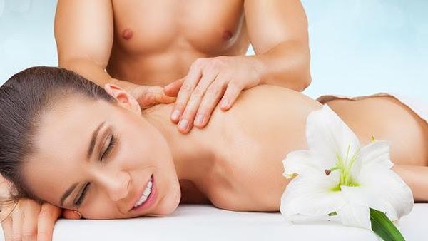 Massage Yoni là gì? Đưa nàng lên đỉnh với Massage Yoni. 2 massage vùng kín nữ giới 1