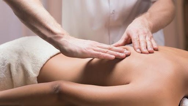 massage vùng kín nữ giới 2