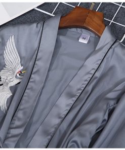 Áo choàng ngủ lụa tơ họa tiết chim hạc cao cấp VN380 5 Áo choàng ngủ lụa tơ họa tiết chim hạc cao cấp VN380 10