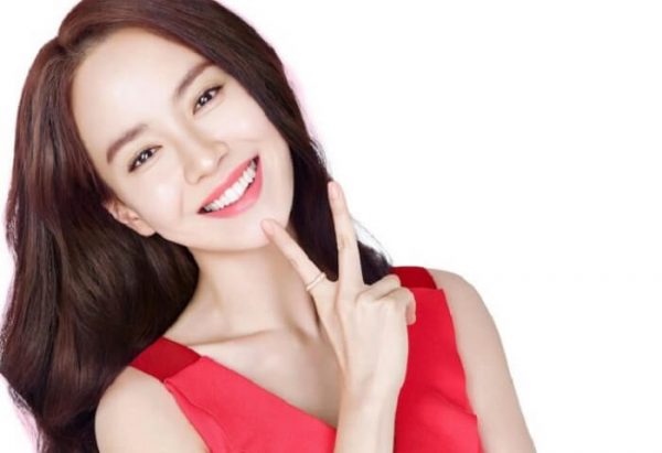 35+ ảnh đôi môi quyến rũ 15