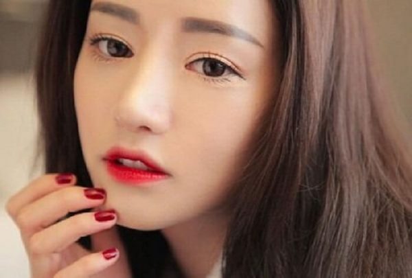 35+ ảnh đôi môi quyến rũ 25