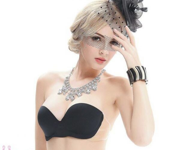 Cách chọn áo bra không dây cho “vòng một” to