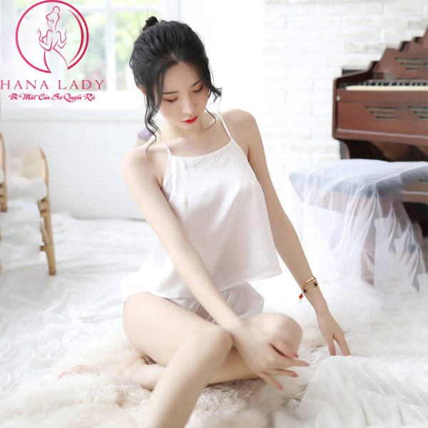 Đồ ngủ lụa yếm sexy trắng VN091W 7 Đồ ngủ lụa yếm sexy trắng VN091W 11