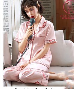 Pijama lụa tơ hồng họa tiết chữ PJ440 3 Pijama lụa tơ hồng họa tiết chữ PJ440 6