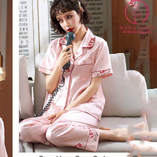 Pijama lụa tơ hồng họa tiết chữ PJ440 7 Pijama lụa tơ hồng họa tiết chữ PJ440 10