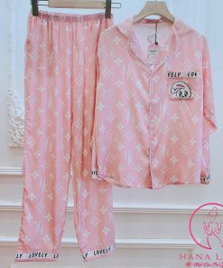 Pijama lụa họa tiết Chanel sang chảnh viền chữ siêu style - xanh PJ459BL 6 Pijama lụa họa tiết Chanel sang chảnh viền chữ siêu style - xanh PJ459BL 15