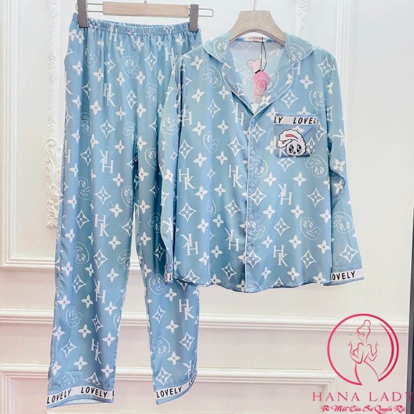 Pijama lụa họa tiết Chanel sang chảnh viền chữ siêu style - xanh PJ459BL 13 Pijama lụa họa tiết Chanel sang chảnh viền chữ siêu style - xanh PJ459BL 22