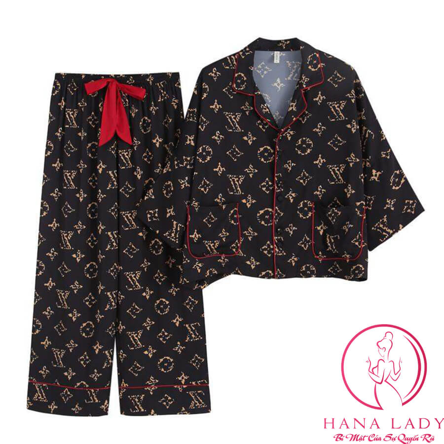 Pijama đồ ngủ lụa tơ cánh tiên cao cấp họa tiết chanel đen sang chảnh PJ472  - Hana Lady