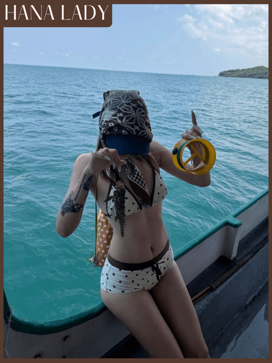 Bikini 2 Mảnh Đi Biển Màu Vàng Phối Nâu Tây, Set Đồ Bơi Quần Cạp Thấp Họa Tiết Ngôi Sao Hottrend HanaLady - BN182 9 Bikini 2 Mảnh Đi Biển Màu Vàng Phối Nâu Tây, Set Đồ Bơi Quần Cạp Thấp Họa Tiết Ngôi Sao Hottrend HanaLady - BN182 15